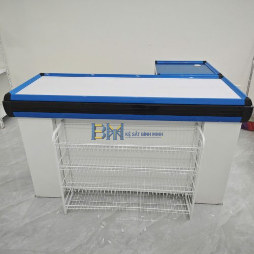 Alternative view of Bàn thu ngân dài 1,5m mặt inox