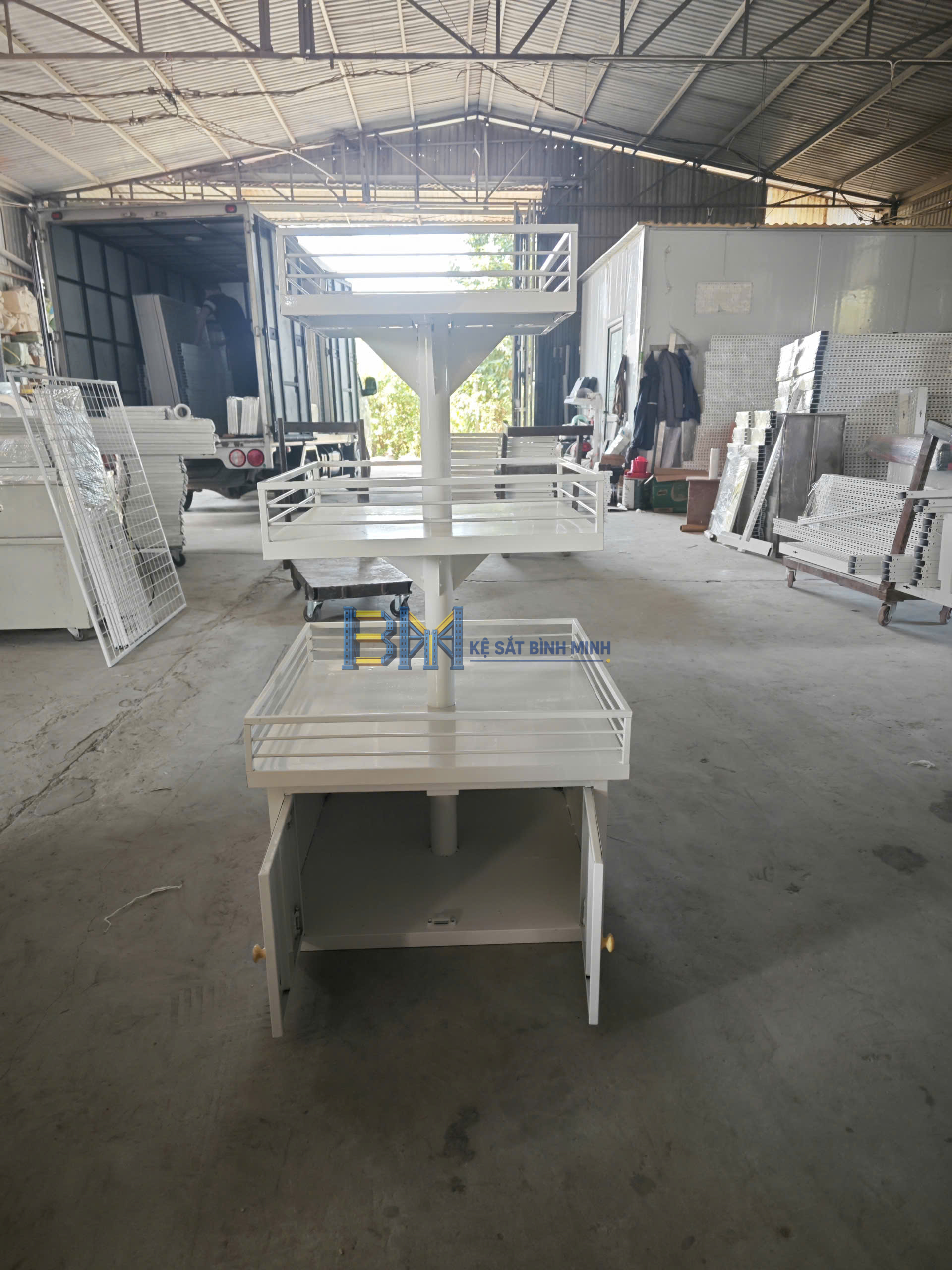 Kệ trưng bày đảo siêu thị 3 tầng - Ảnh 2