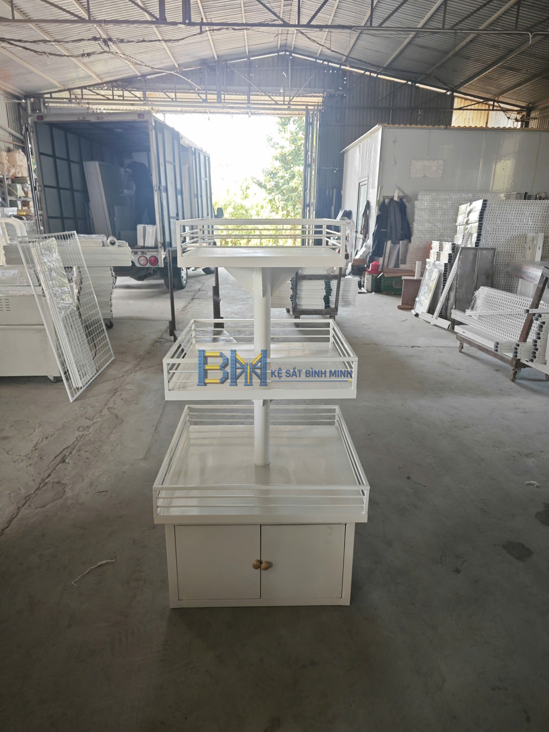 Kệ trưng bày đảo siêu thị 3 tầng - Ảnh 4